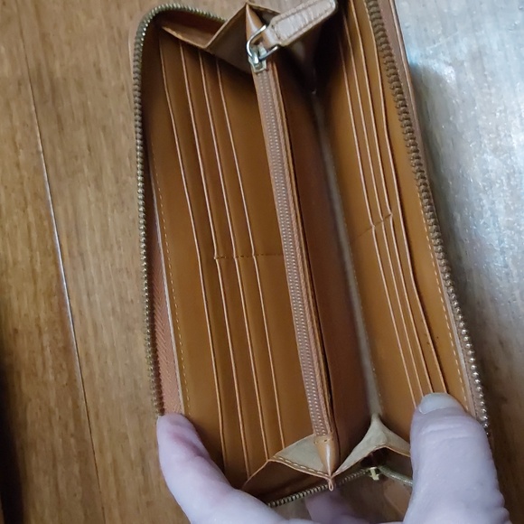 MCM Cognac Hobo Bag with Matching Wallet Iconic Monogram Print - Picture 9 of 12